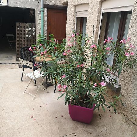 Cottage Au Terminus 2 Climatise Hautvillers Bagian luar foto